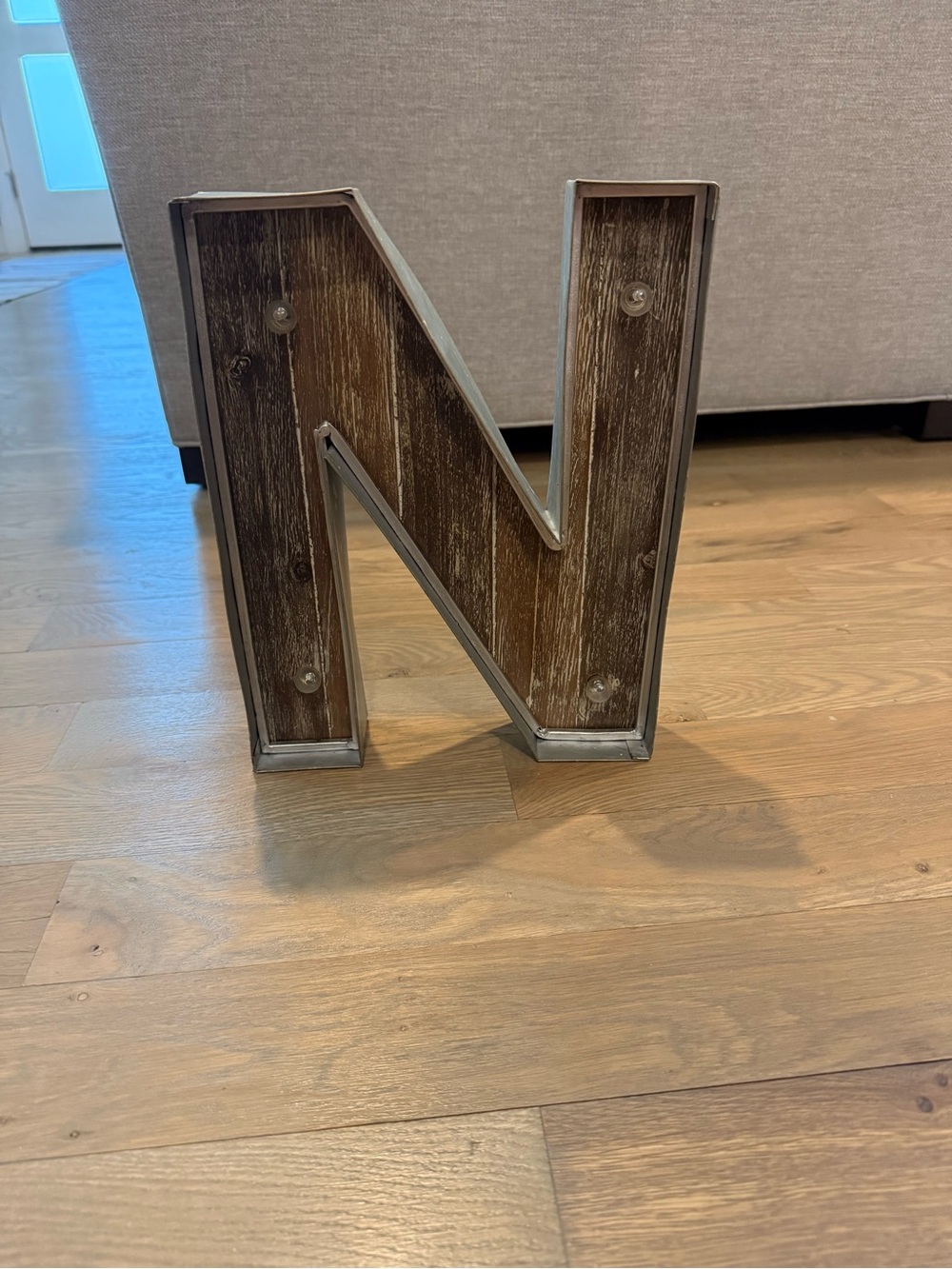Wooden Marquee Letter N - Rustic Brown